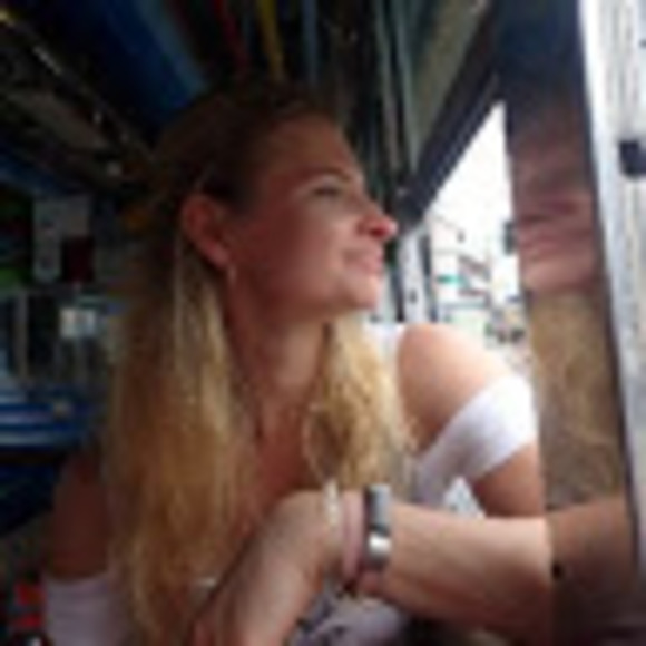 Meet your Posher, Albina - Picture 1 of 1